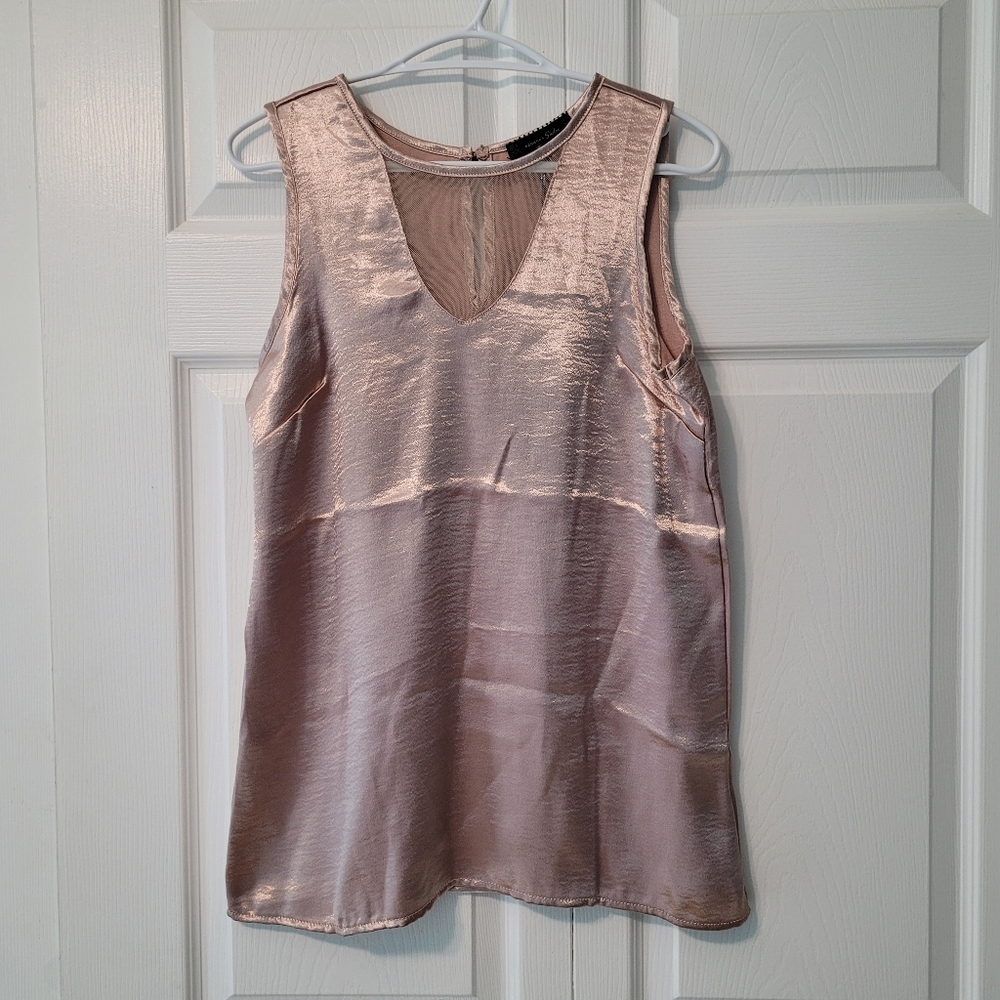 *NWOT* Crinkle Shimmer Sleeveless Tank Top - Rose Gold